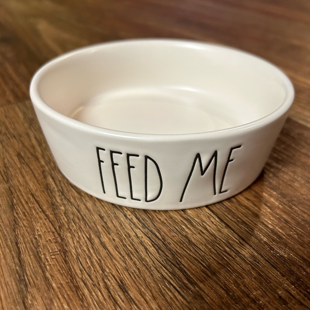 Rae Dunn small cat food bowl “FEED ME” matte finish